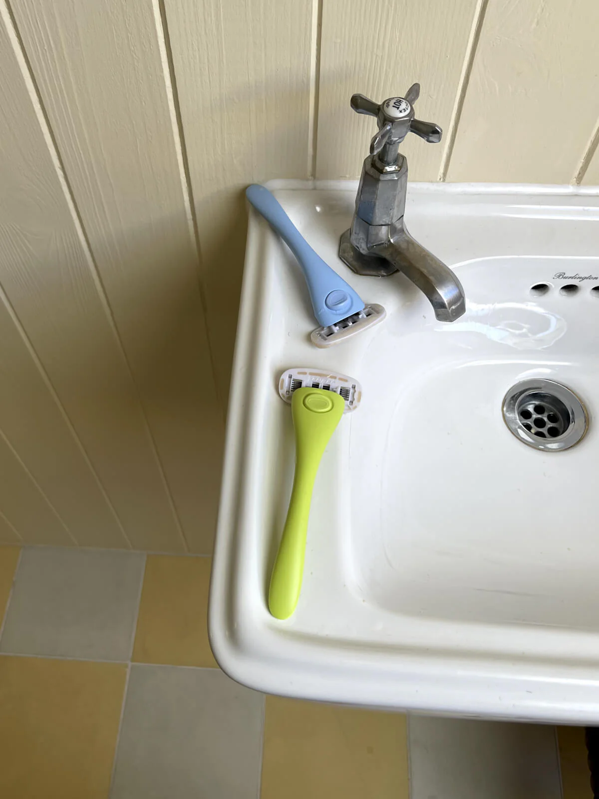 The Body Razor Starter Kit - Image 31